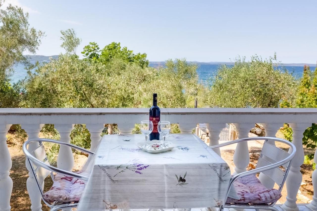 Family Friendly Seaside Apartments Kozino, Zadar - 5756 Petrcane Exterior foto